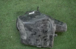 Бачок омывателя для Mercedes-Benz S class 2015 года на фотографиях