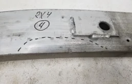 Усилитель переднего бампера для Lexus RX 2010 года на фотографиях