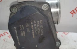 Дроссельная заслонка для Volkswagen Passat 2005 года на фотографиях