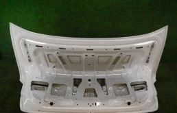 Дверь багажника для BMW 5er 2019 года на фотографиях