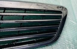 Решетка переднего бампера для Mercedes-Benz S class 2013 года на фотографиях