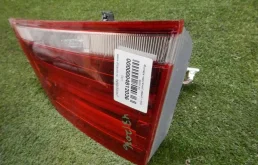 Фонарь правый для BMW X3 2010 года на фотографиях