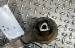 Рычаг передний левый нижний для BMW 5er 2004 года на фотографиях