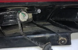 Фонарь правый для Nissan X-Trail 2008 года на фотографиях