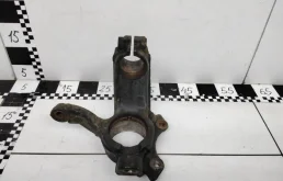 Кулак поворотный левый для Volkswagen Polo 2013 года на фотографиях