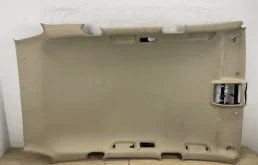 Обшивка крыши (потолок) для Volkswagen Touareg 2013 года на фотографиях