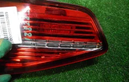 Фонарь левый для Volkswagen Passat 2017 года на фотографиях