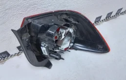 Фонарь правый для Renault Logan 2016 года на фотографиях