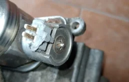 Топливный насос для Audi A4 2007 года на фотографиях