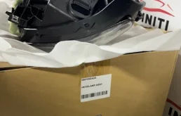 Фара правая для Infiniti QX 2018 года на фотографиях