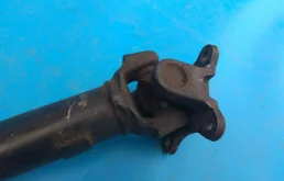 Карданный вал задний для Mitsubishi Pajero 2005 года на фотографиях