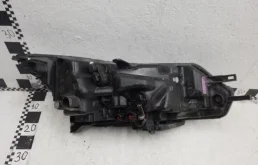 Фара ксенон левая для Nissan Qashqai 2020 года на фотографиях