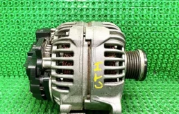 Генератор для Skoda Octavia 2009 года на фотографиях