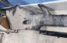 Бампер передний для Lexus RX 2005 года на фотографиях