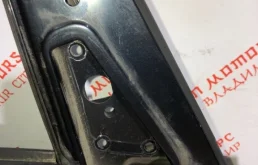 Дверь передняя правая для Suzuki SX4 2008 года на фотографиях