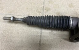 Рулевая рейка для Audi A4 2014 года на фотографиях