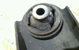 Рычаг передний правый нижний для Nissan X-Trail на фотографиях