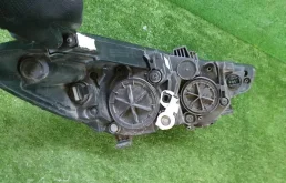 Фара ксенон левая для Kia Cerato 2016 года на фотографиях