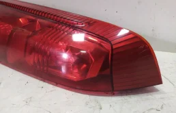 Фонарь левый для Nissan X-Trail 2001 года на фотографиях