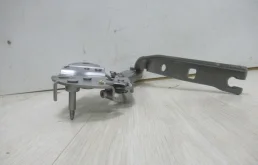 Петля капота правая для Volkswagen Tiguan 2023 года на фотографиях