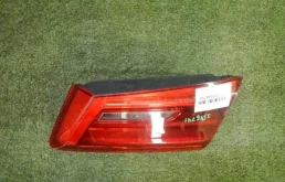 Фонарь внутренний правый для BMW 5er 2019 года на фотографиях