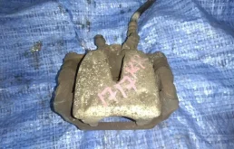 Суппорт задний правый для Toyota Avensis на фотографиях