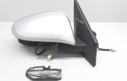 Зеркало боковое правое для Toyota RAV4 2014 года на фотографиях