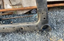 Подрамник двигателя для Nissan Murano 2010 года на фотографиях