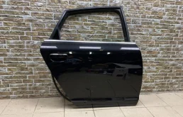 Двери для Audi A6 2003 года на фотографиях