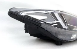 Фара ксенон левая для Hyundai Tucson 2017 года на фотографиях