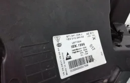 Фара правая для Porsche Panamera на фотографиях