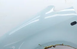 Крыло левое для Volkswagen Caddy 2008 года на фотографиях