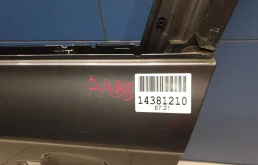 Дверь передняя левая для Audi A4 2015 года на фотографиях