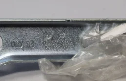 Петля капота правая для Volkswagen Tiguan на фотографиях