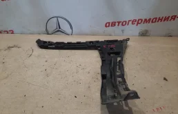 Кронштейн заднего бампера левый для Mercedes-Benz C class 2020 года на фотографиях