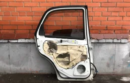 Дверь задняя левая для Suzuki SX4 2015 года на фотографиях