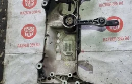 Подрамник двигателя для Volkswagen Tiguan 2010 года на фотографиях