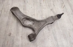 Рычаг передний правый нижний для Volkswagen Touareg на фотографиях