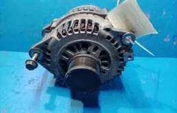 Генератор для Nissan X-Trail 2003 года на фотографиях