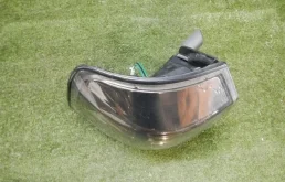 Фонарь левый для Toyota Land Cruiser 2011 года на фотографиях