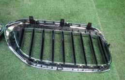 Решетка радиатора левая для BMW 5er 2023 года на фотографиях
