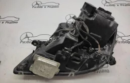 Фары для Mercedes-Benz M class 2006 года на фотографиях