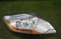 Фара левая для Ford Kuga 2012 года на фотографиях