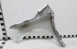 Крылья для Suzuki SX4 2010 года на фотографиях