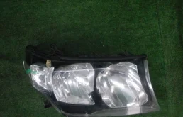 Фары для Toyota Land Cruiser 2011 года на фотографиях