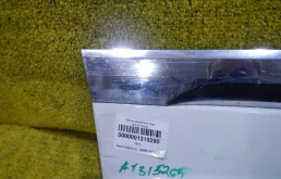 Накладка двери багажника для Volkswagen Touareg 2014 года на фотографиях