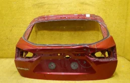 Дверь багажника для Nissan Qashqai 2019 года на фотографиях