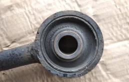 Стойка стабилизатора задняя для Nissan Murano 2009 года на фотографиях