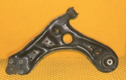Рычаг передний правый верхний для Volkswagen Polo на фотографиях