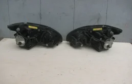 Фара правая для Lexus RX 2003 года на фотографиях